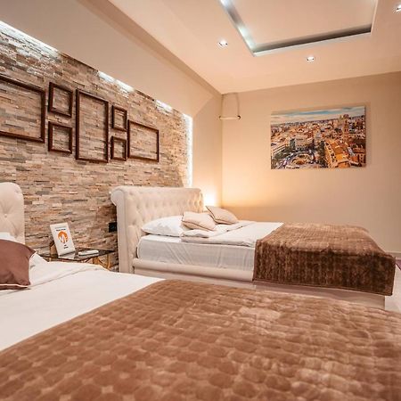 Magico Rooms & Apartments Ni Esterno foto