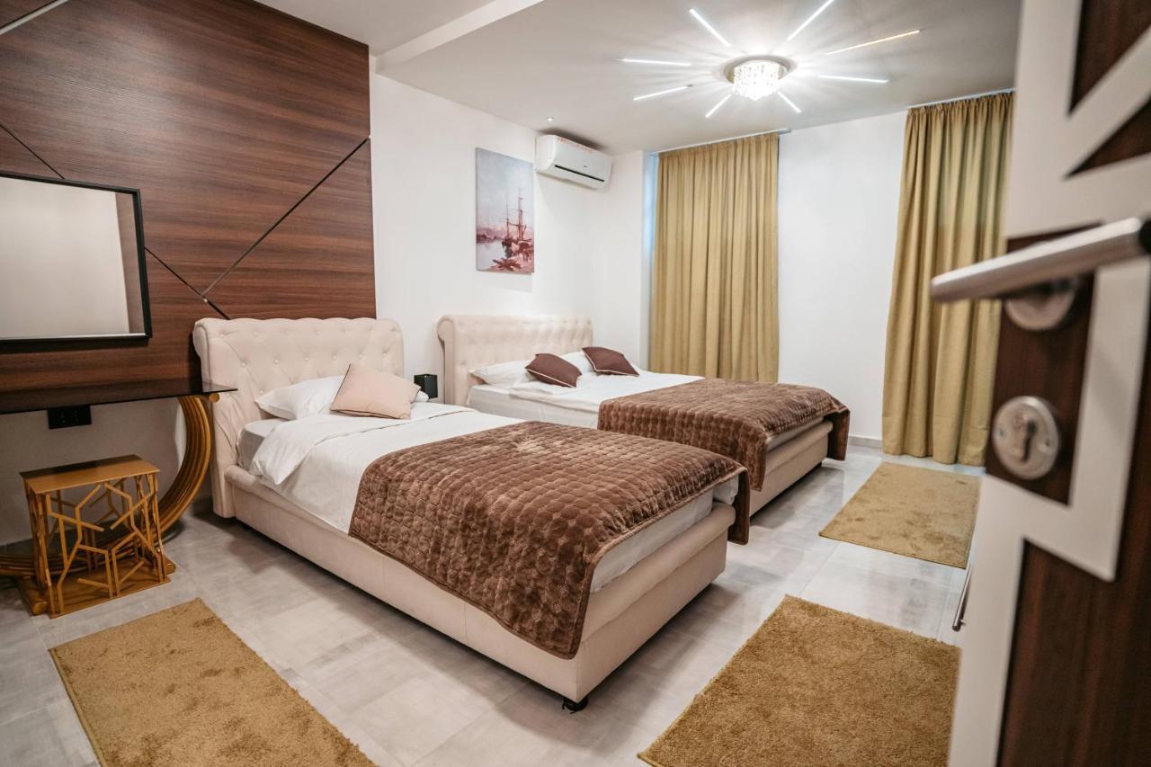 Magico Rooms & Apartments Ni Esterno foto