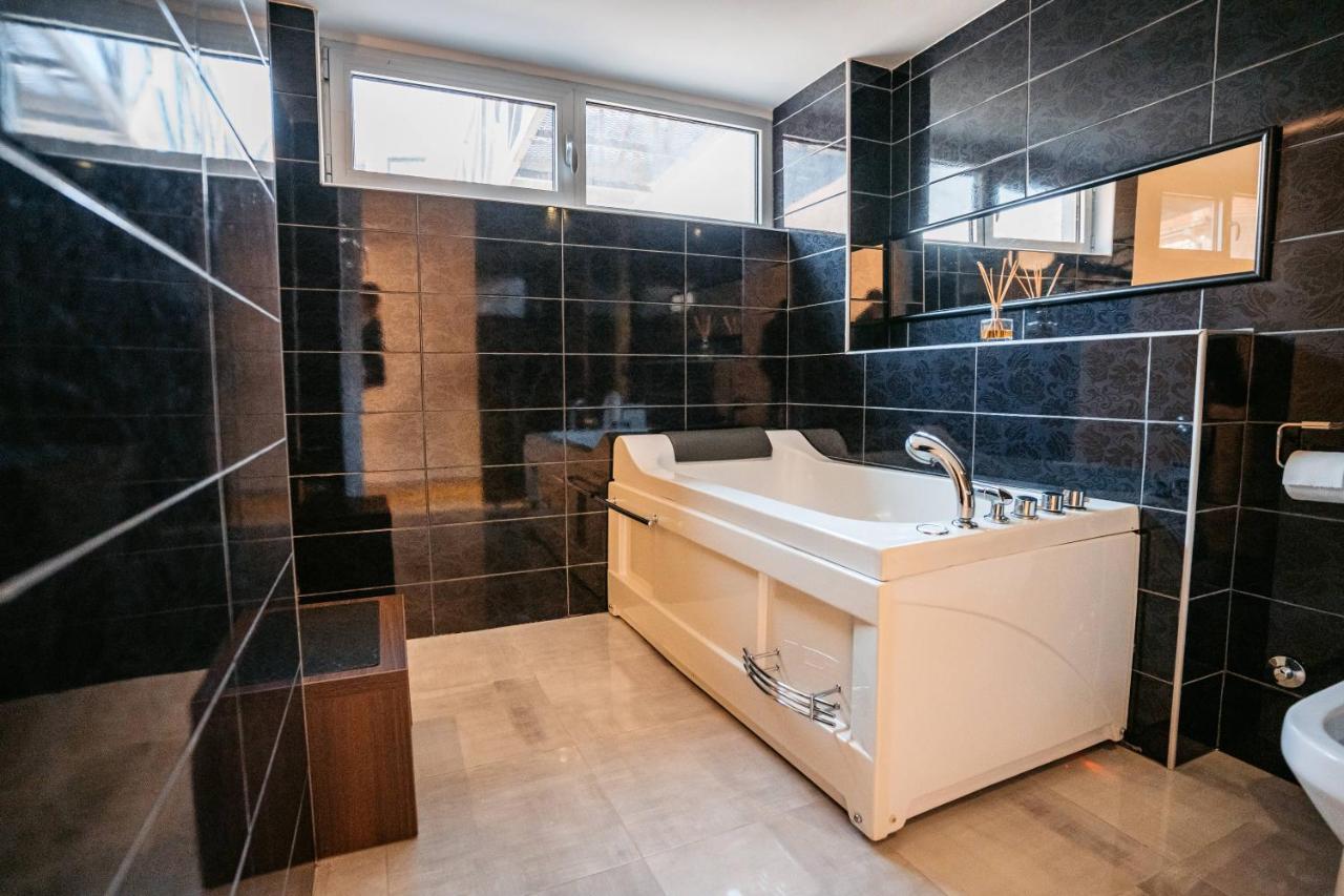 Magico Rooms & Apartments Ni Esterno foto